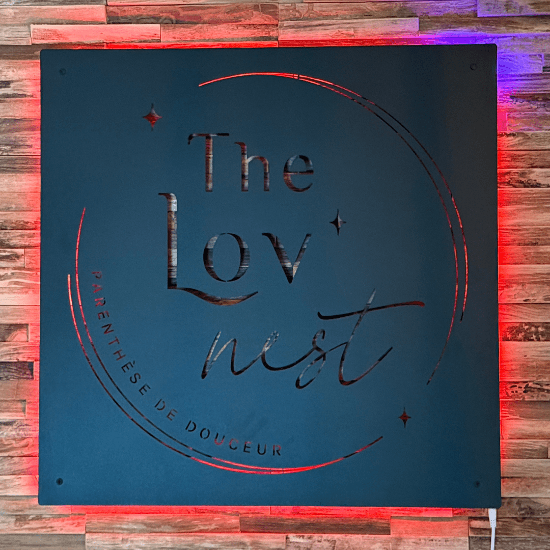 Enseigne LED pour The Lov'nest : quand le métal habille une love room - La P'tite Fabrik